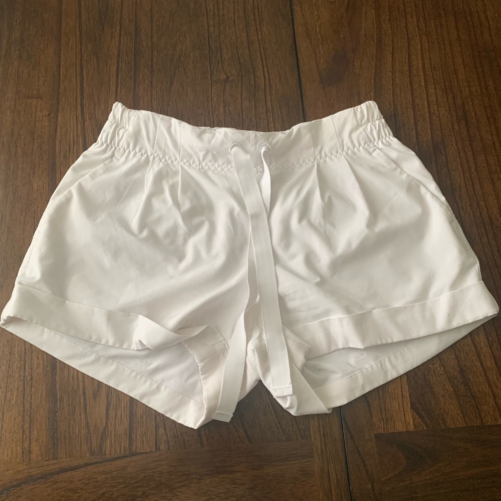 White lululemon spring break away short ll